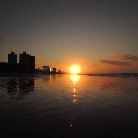 Apartamento Temporada Pe Na Areia Монгагуа Экстерьер фото