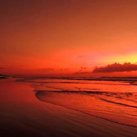 Apartamento Temporada Pe Na Areia Монгагуа Экстерьер фото